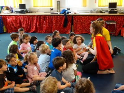 Listening time at Mini Minors day