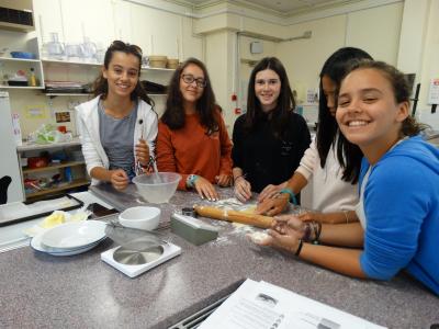 English lessons at XUK summer school