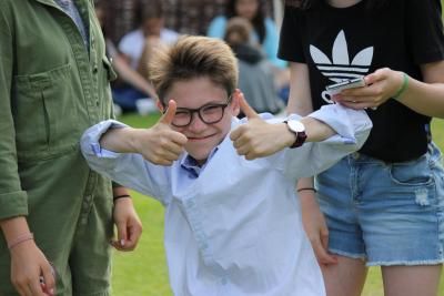 thumbs up camper at uk english summer camp for kids and teenagers in england