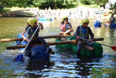 english summer camp raft racing