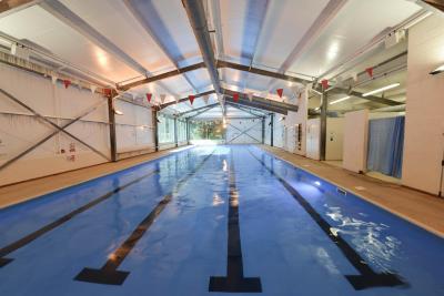 swimming pool activity summer camp london teenagers