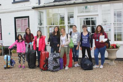 summer camp kids packing uk best camp