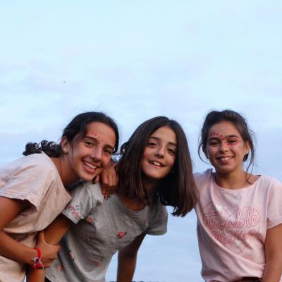 summer camp best friends uk kids