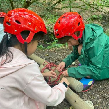 Campers working together at XUK Camps Foster Emotional Intelligence in Children