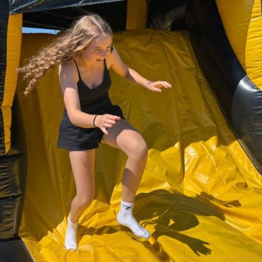 Obstacle course for teen girls in summer camps build confidence